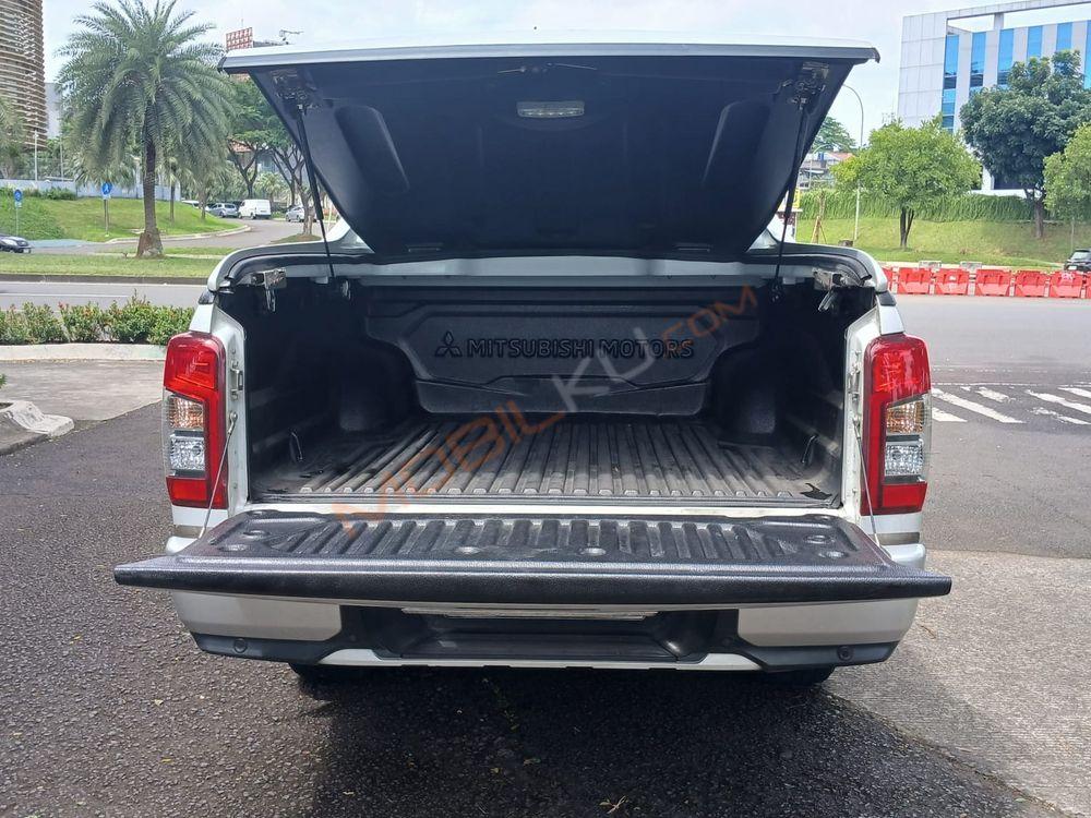 Mobil Mitsubishi Triton 2019