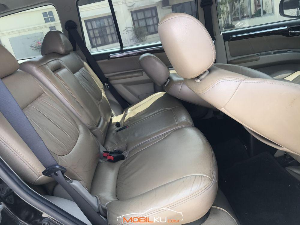 Mobil Mitsubishi Pajero Sport 2012