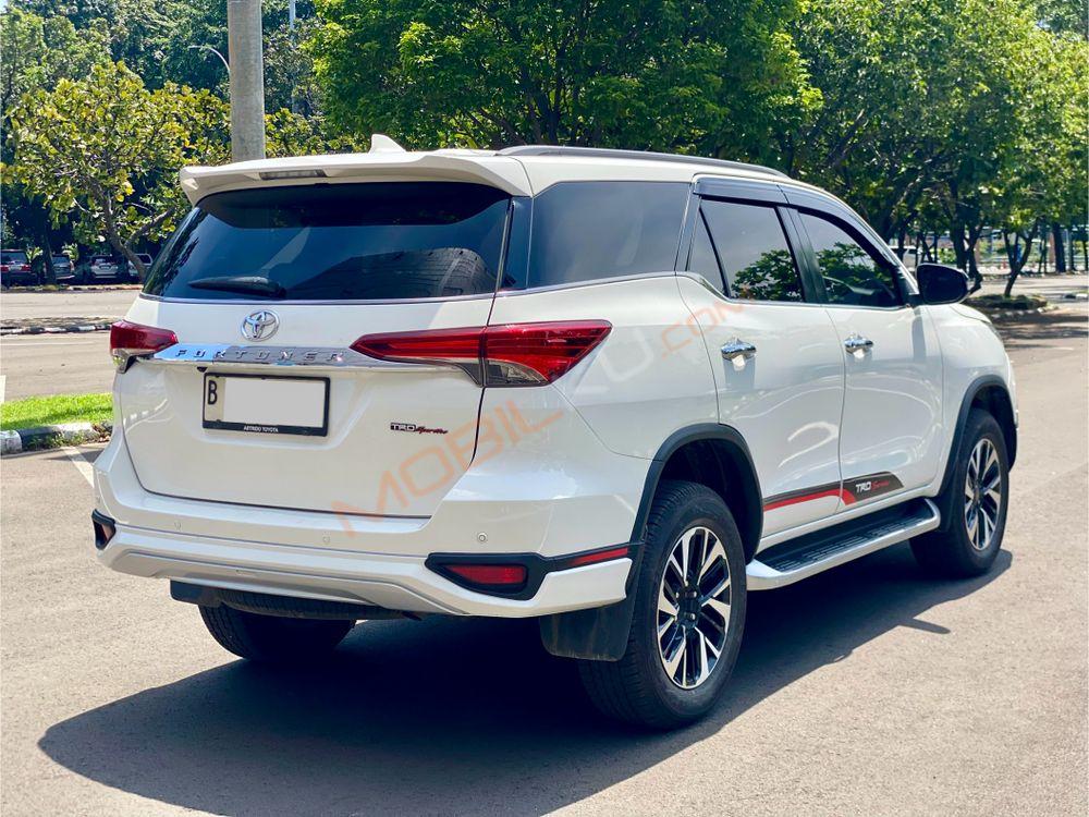 Mobil Toyota Fortuner 2018