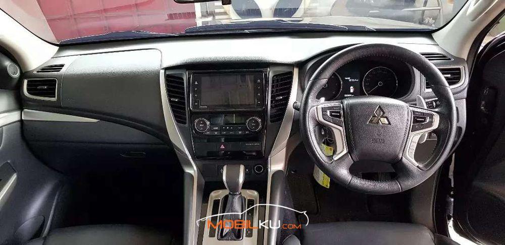 Mobil Mitsubishi Pajero Sport 2018