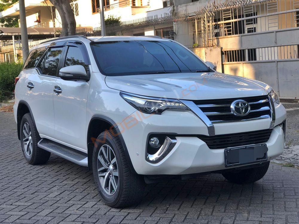 Mobil Toyota Fortuner 2017