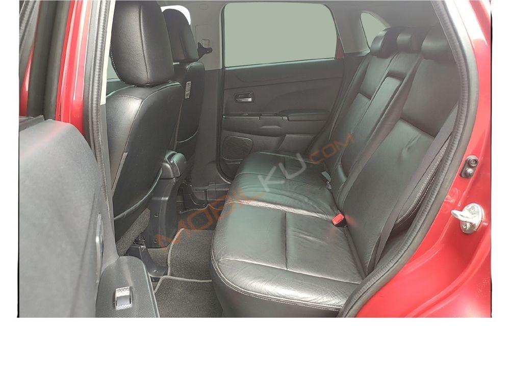 Mobil Mitsubishi Outlander Sport 2017