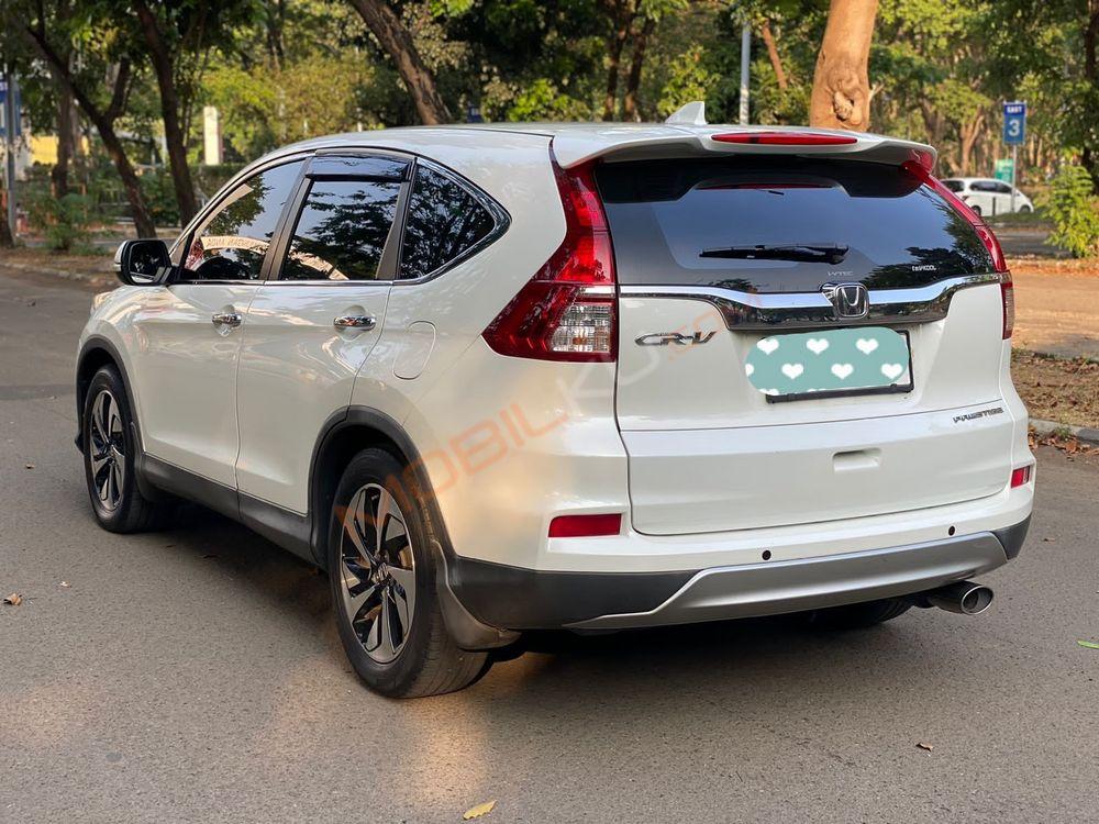 Mobil Honda CR-V 2015
