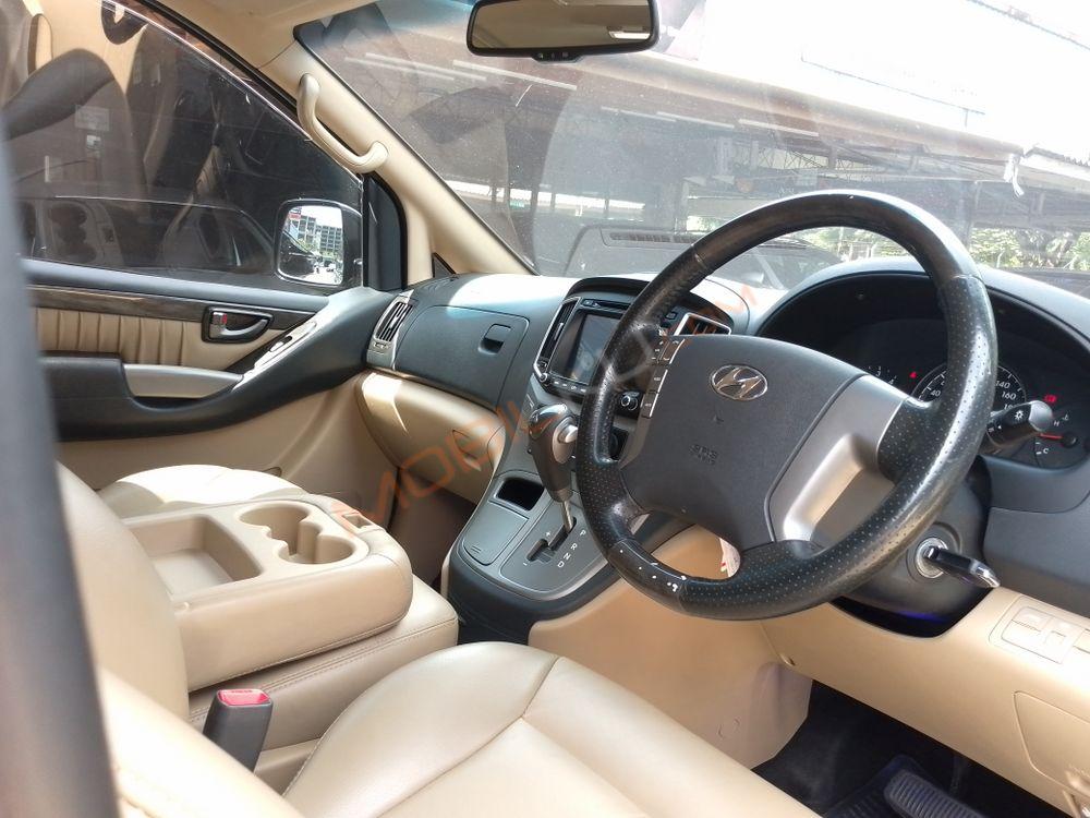 Mobil Hyundai H-1 2018