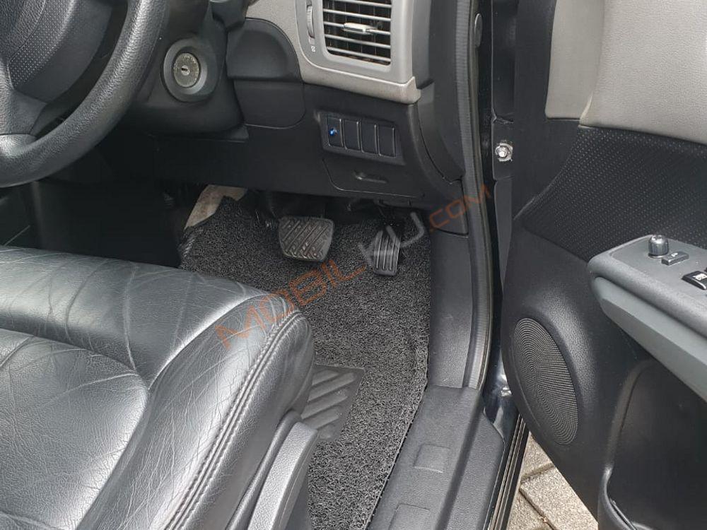 Mobil Nissan X-Trail 2009