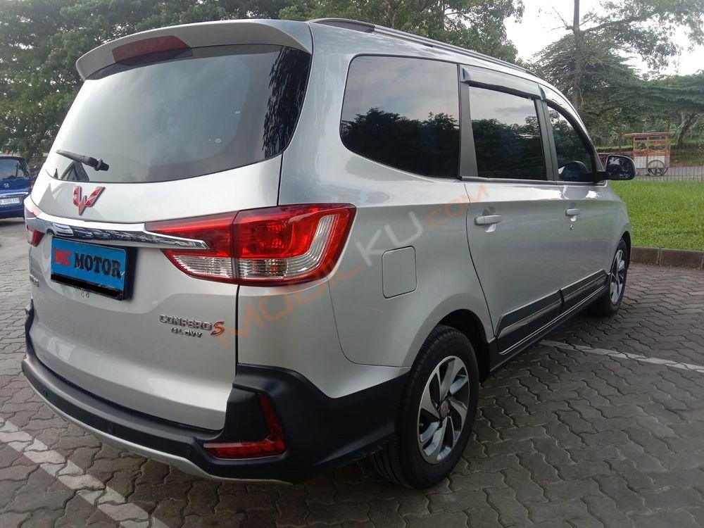 Mobil Wuling Confero 2018