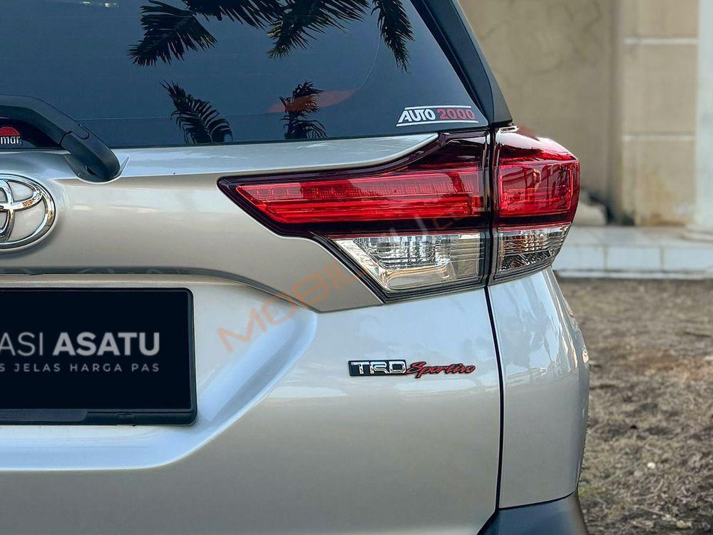 Mobil Toyota Rush 2021