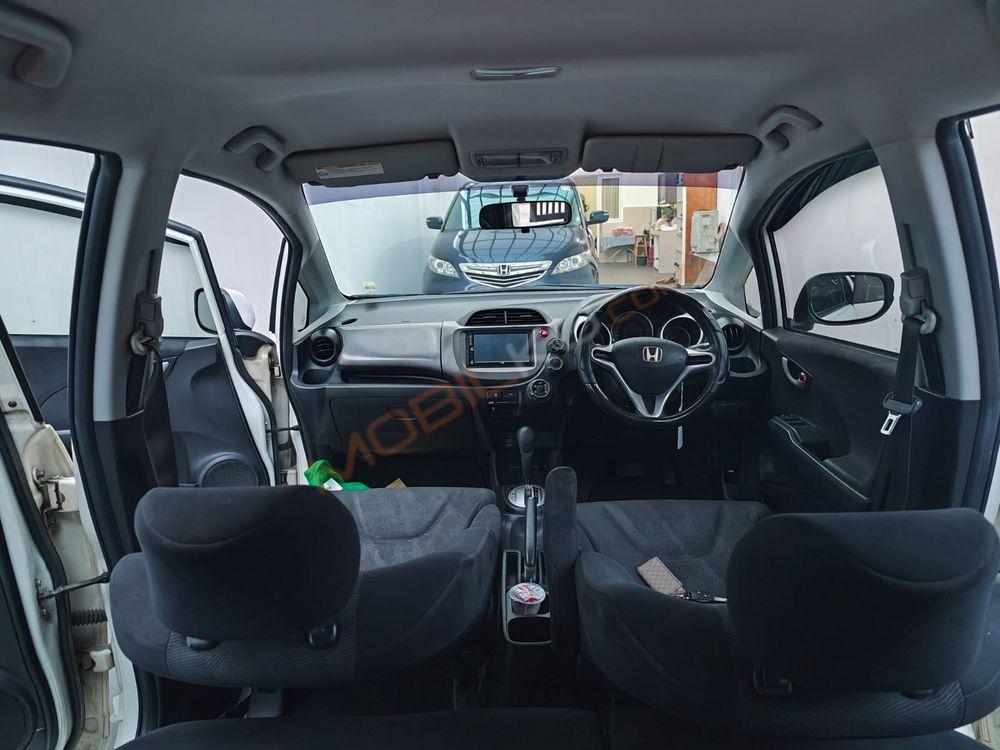 Mobil Honda Jazz 2010