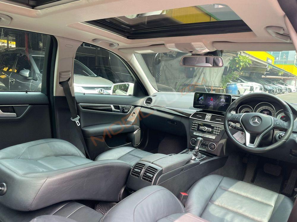 Mobil Mercedes-Benz C-Class 2013