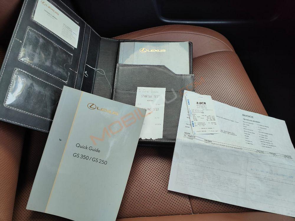 Mobil Lexus GS 2012