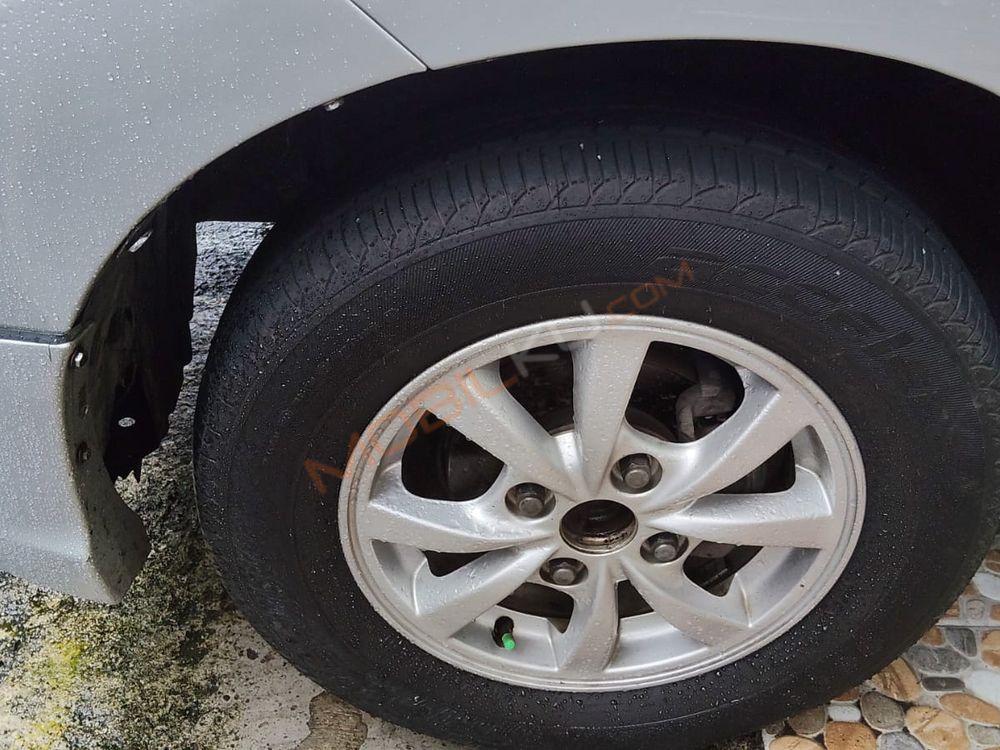 Mobil Toyota Avanza 2014