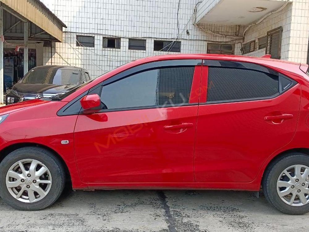Mobil Honda Brio 2020