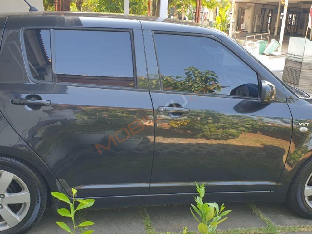 Mobil Suzuki Swift 2008
