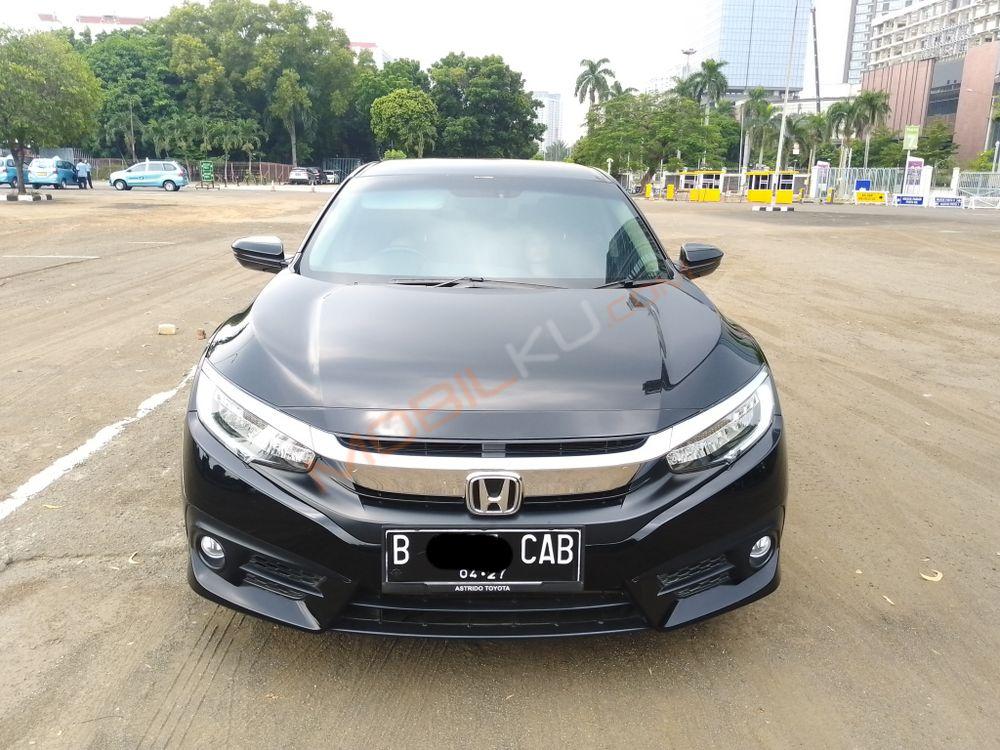 Mobil Honda Civic Sedan 2017
