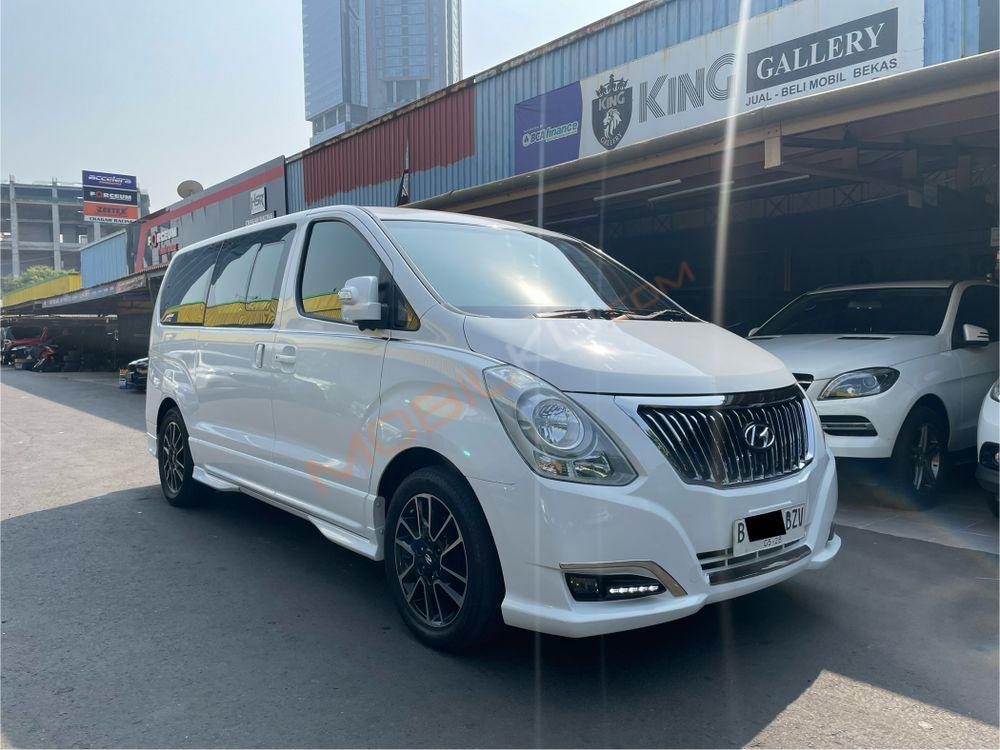 Mobil Hyundai H-1 2018