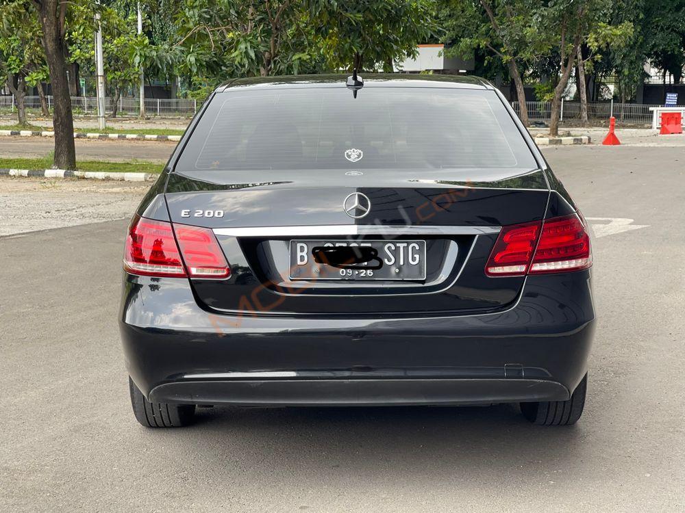 Mobil Mercedes-Benz E-Class 2016