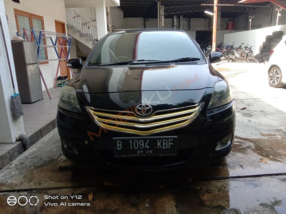 Mobil Toyota Vios 2012