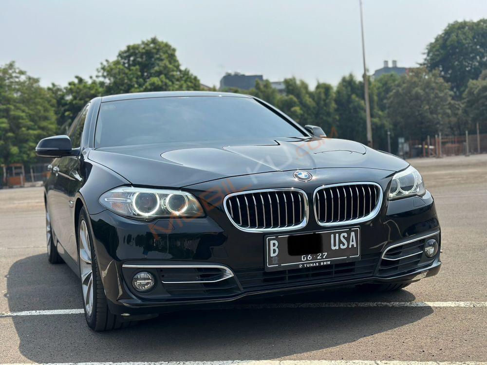 Mobil BMW 5 Series 2016