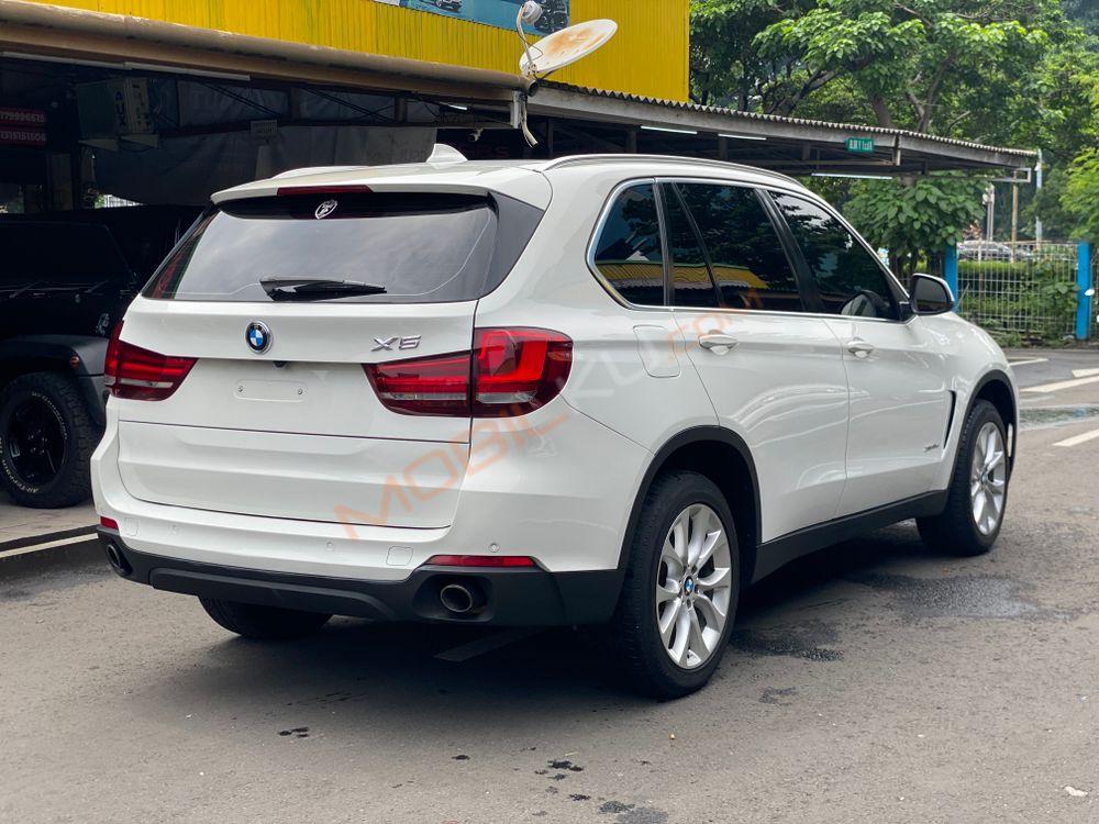 Mobil BMW X5 2016