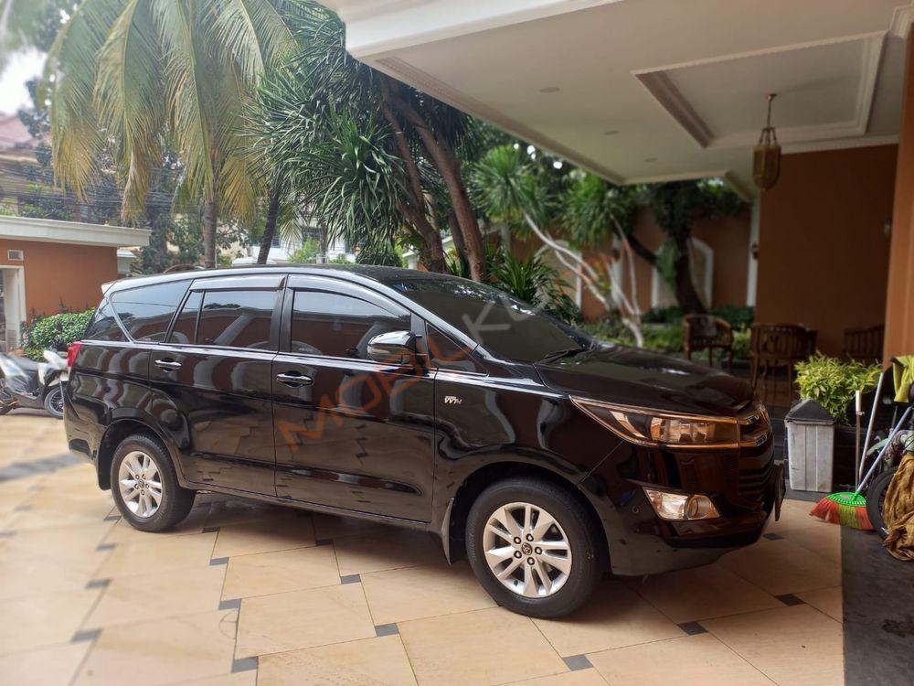 Mobil Toyota Kijang Innova 2016