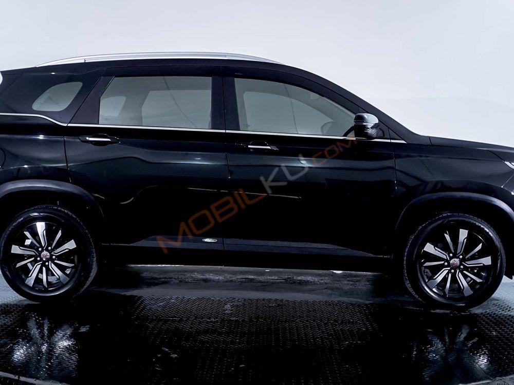 Mobil Wuling Almaz 2019