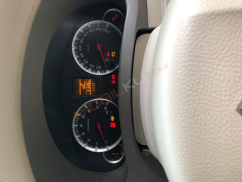 Mobil Suzuki Ertiga 2014