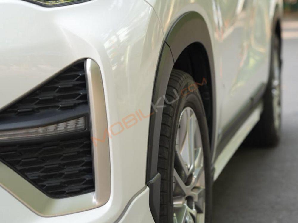 Mobil Toyota Kijang Innova Zenix 2023