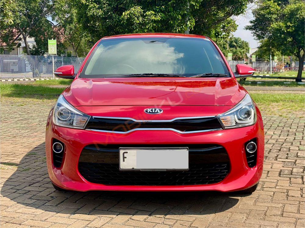Mobil Kia Rio 2017
