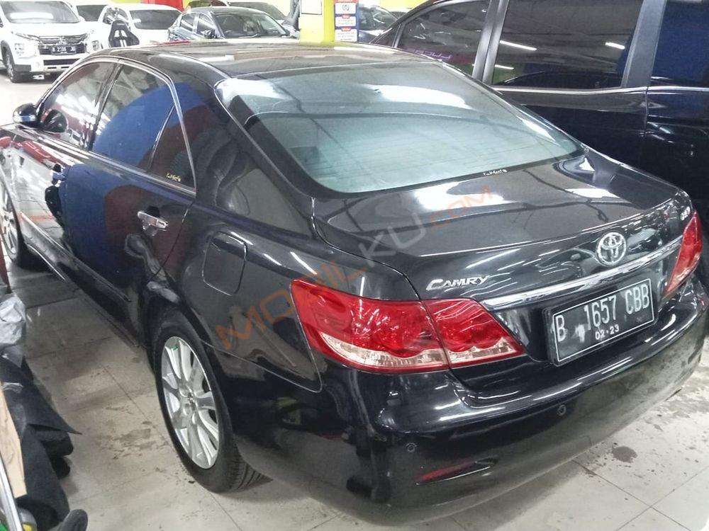 Mobil Toyota Camry 2007