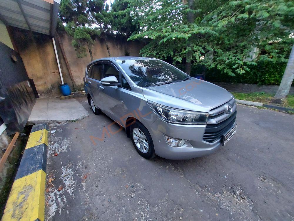 Mobil Toyota Kijang Innova 2017