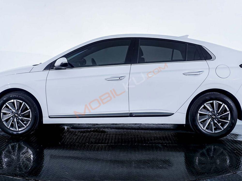 Mobil Hyundai Ioniq Electric 2021
