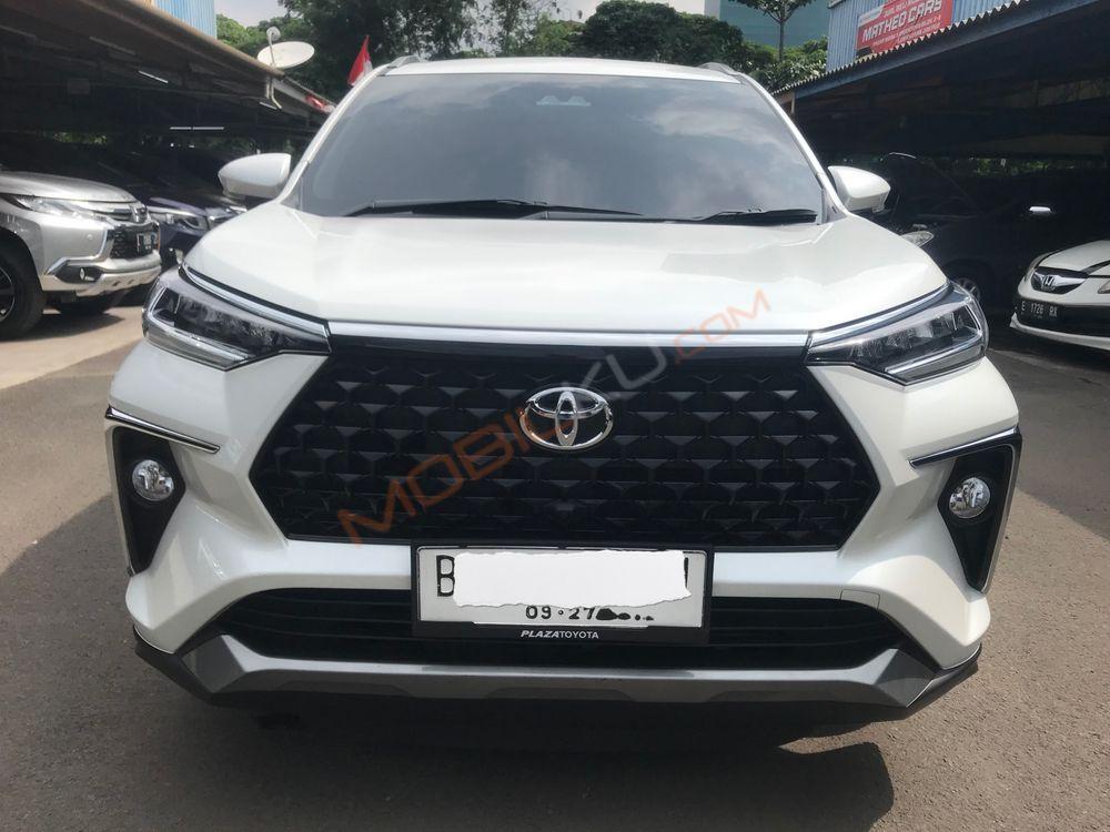 Mobil Toyota Veloz 2022