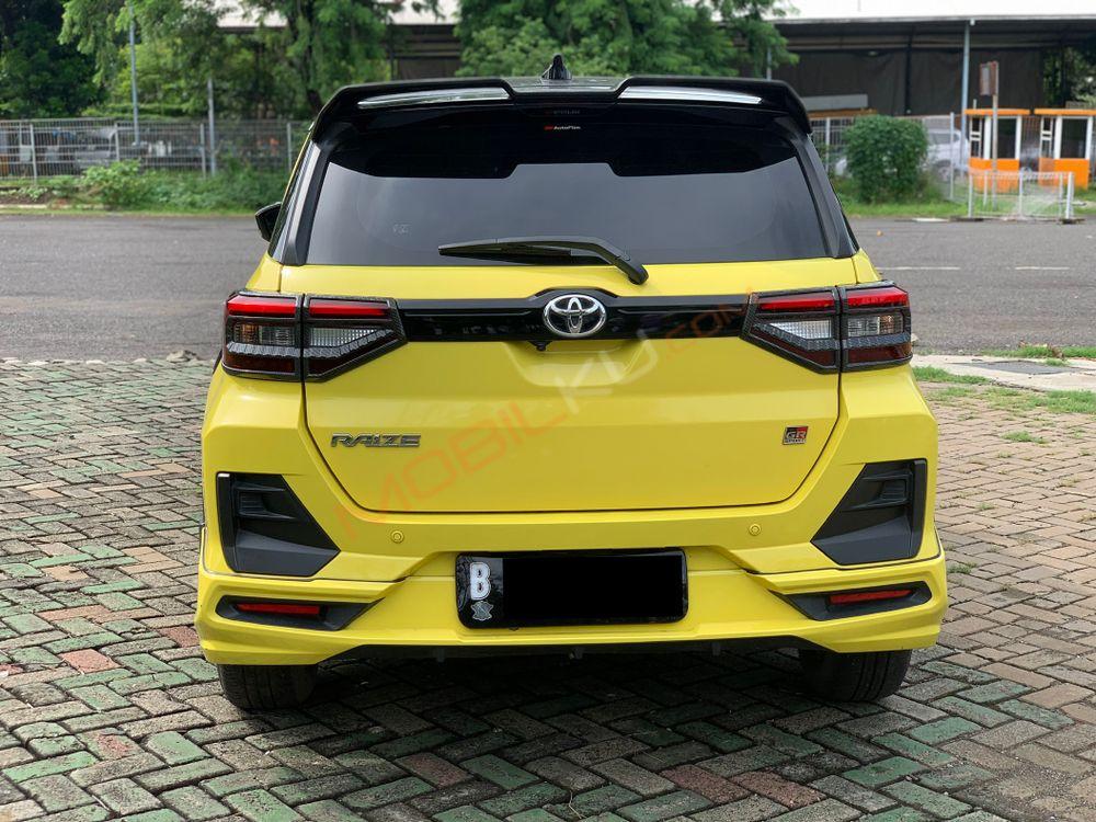 Mobil Toyota Raize 2022