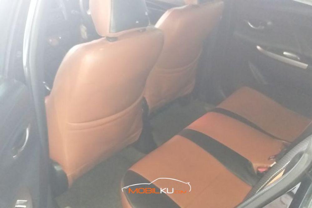 Mobil Toyota Yaris 2017