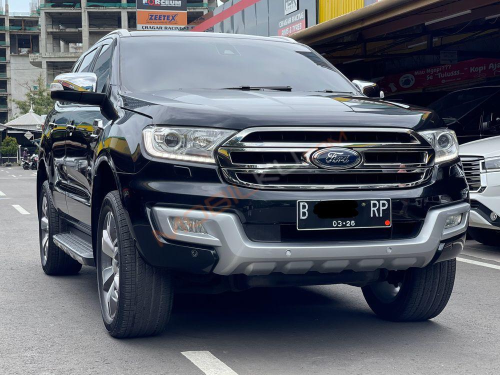 Mobil Ford Everest 2015