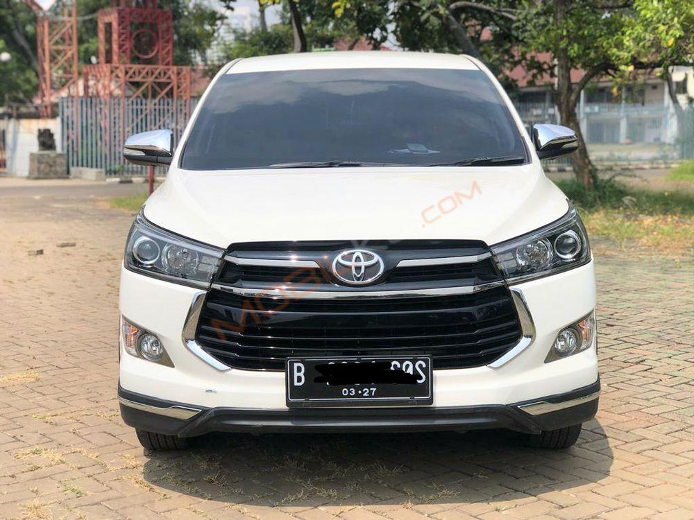 Mobil Toyota Kijang Innova 2017