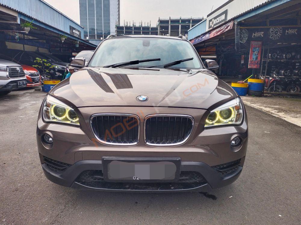Mobil BMW X1 2013