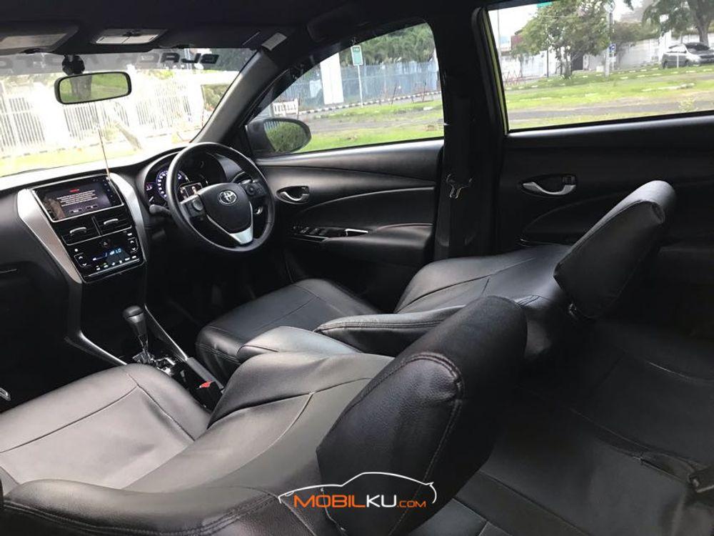 Mobil Toyota Yaris 2019