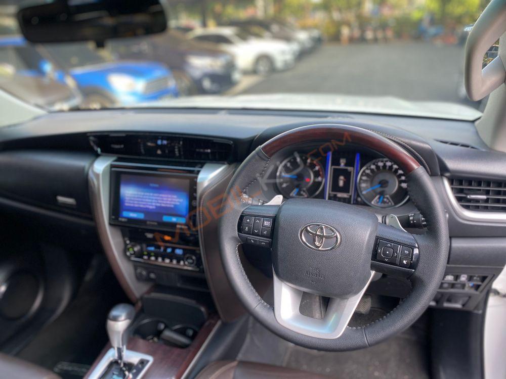 Mobil Toyota Fortuner 2017