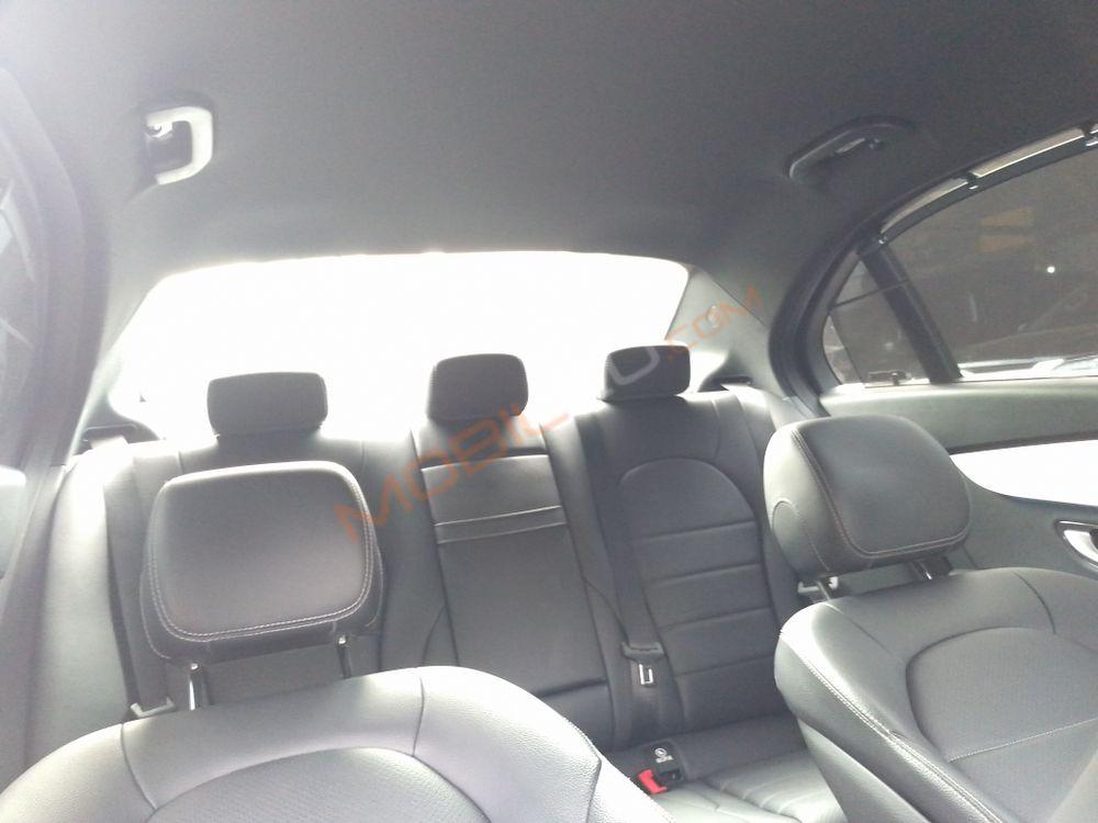 Mobil Mercedes-Benz C-Class 2018