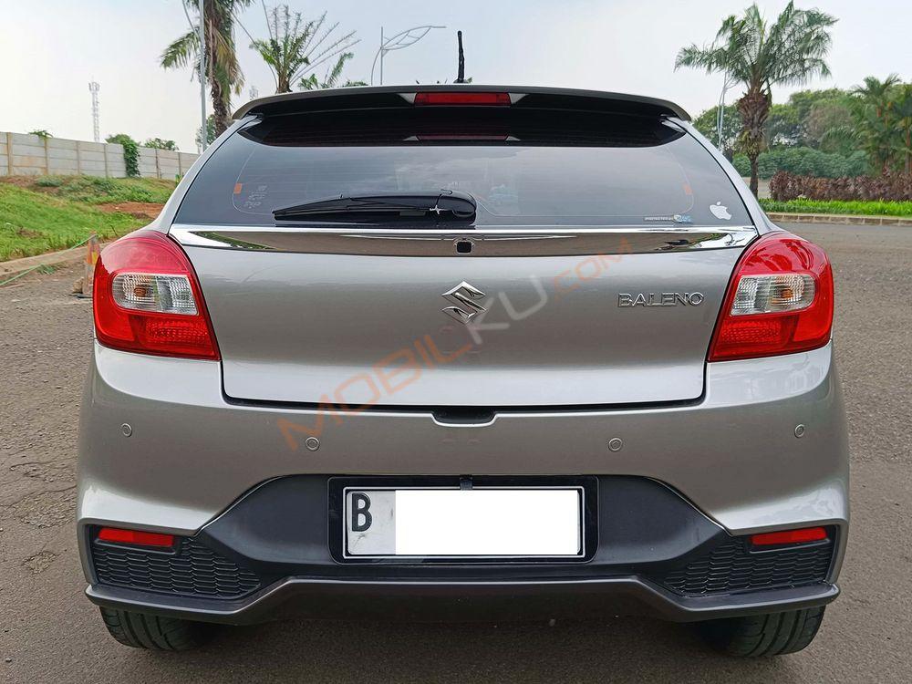 Mobil Suzuki Baleno 2018