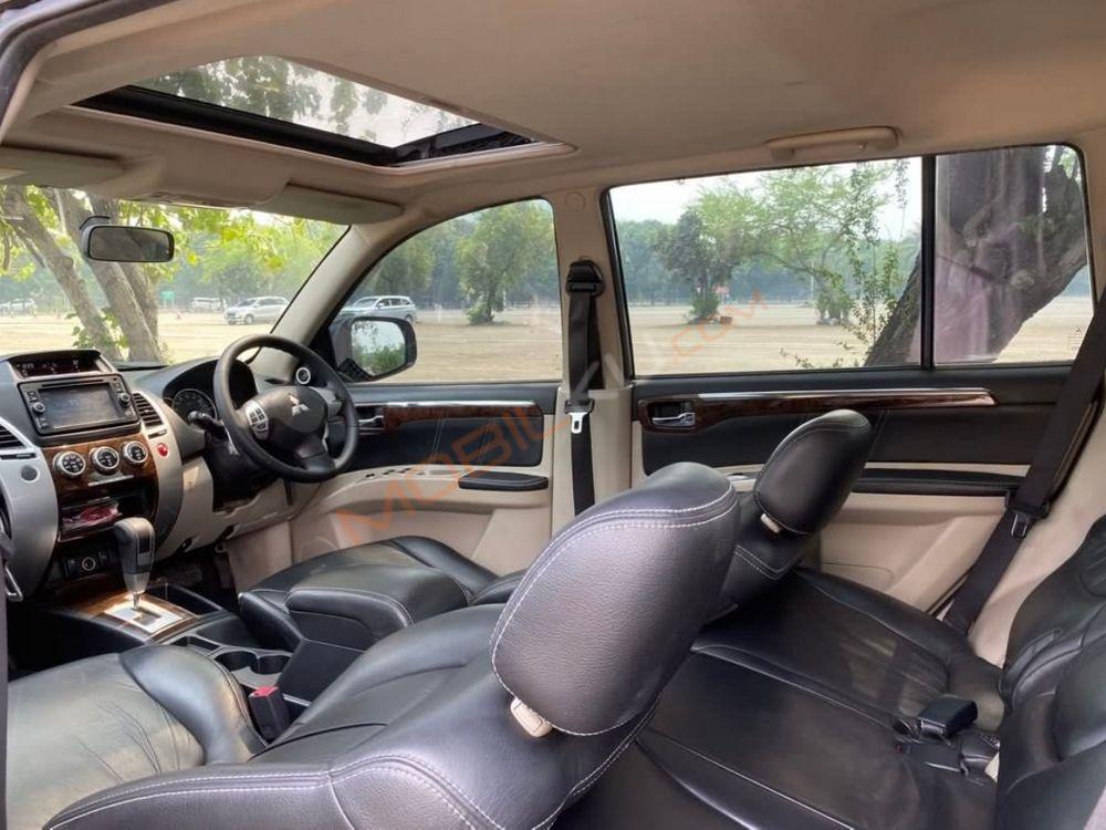 Mobil Mitsubishi Pajero Sport 2013