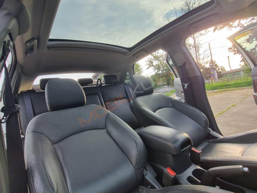 Mobil Mitsubishi Outlander Sport 2014