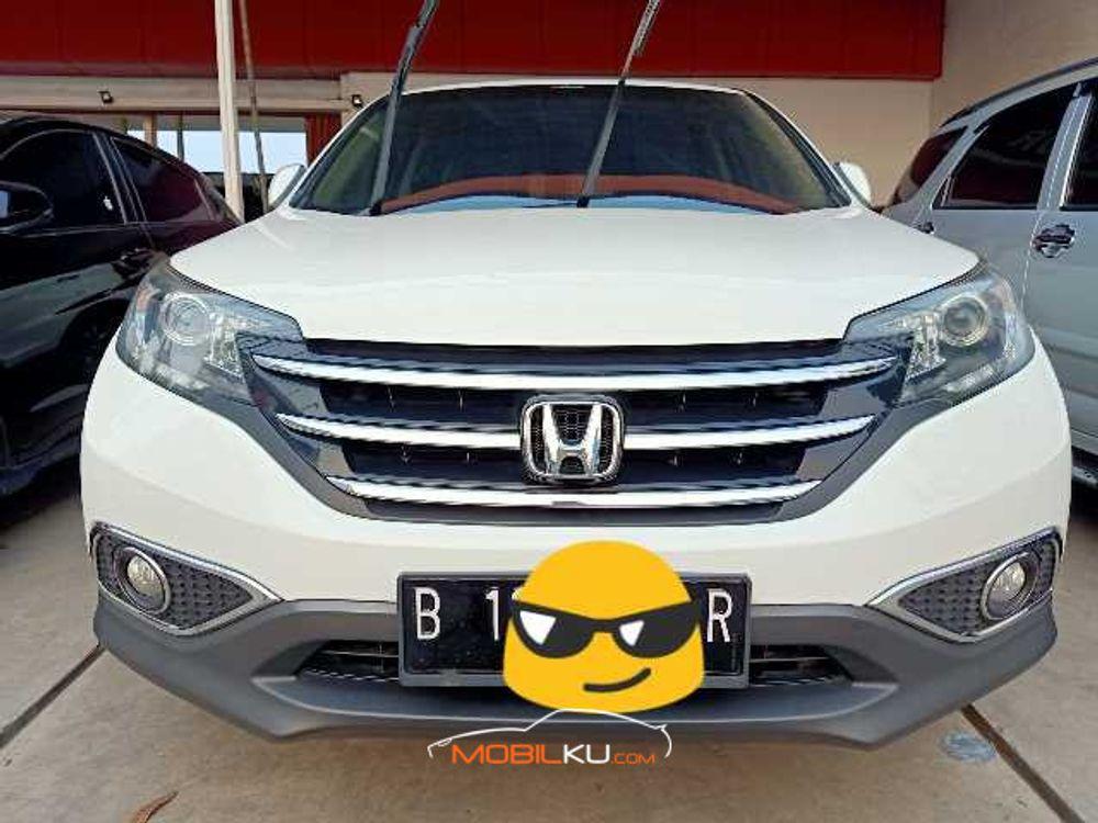 Mobil Honda CR-V 2013