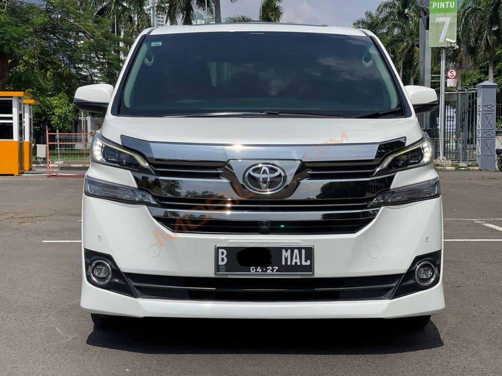 Mobil Toyota Vellfire 2017