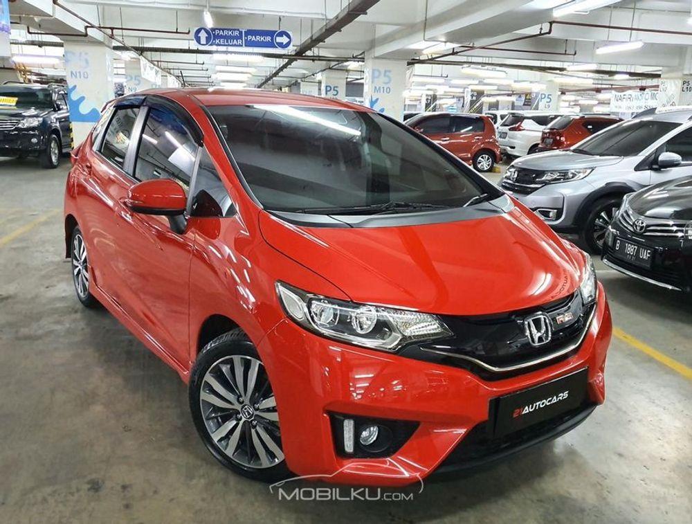 Mobil Honda Jazz 2016