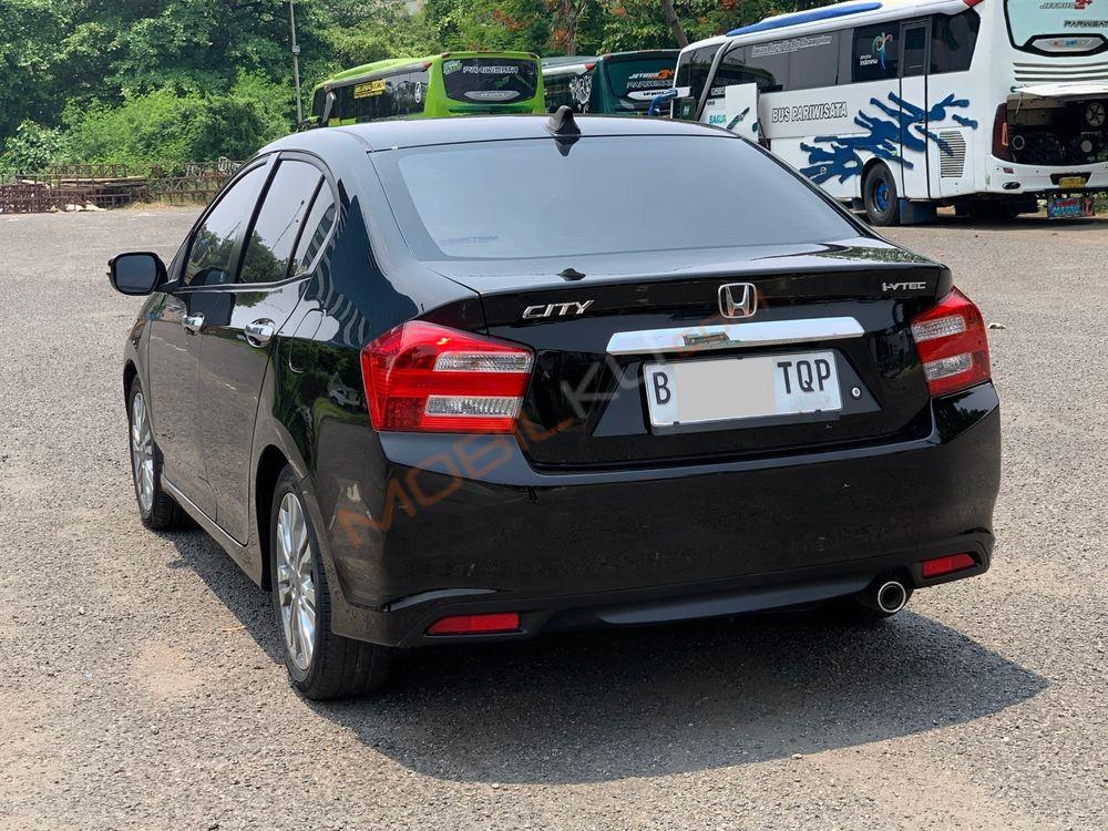 Mobil Honda City Sedan 2012