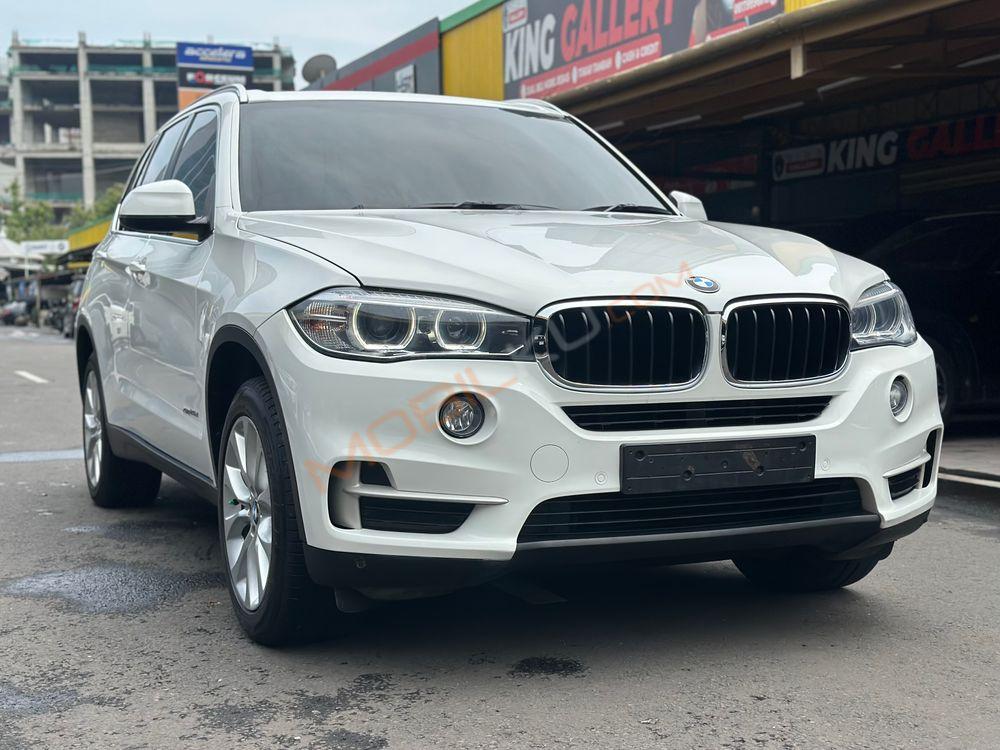 Mobil BMW X5 2016