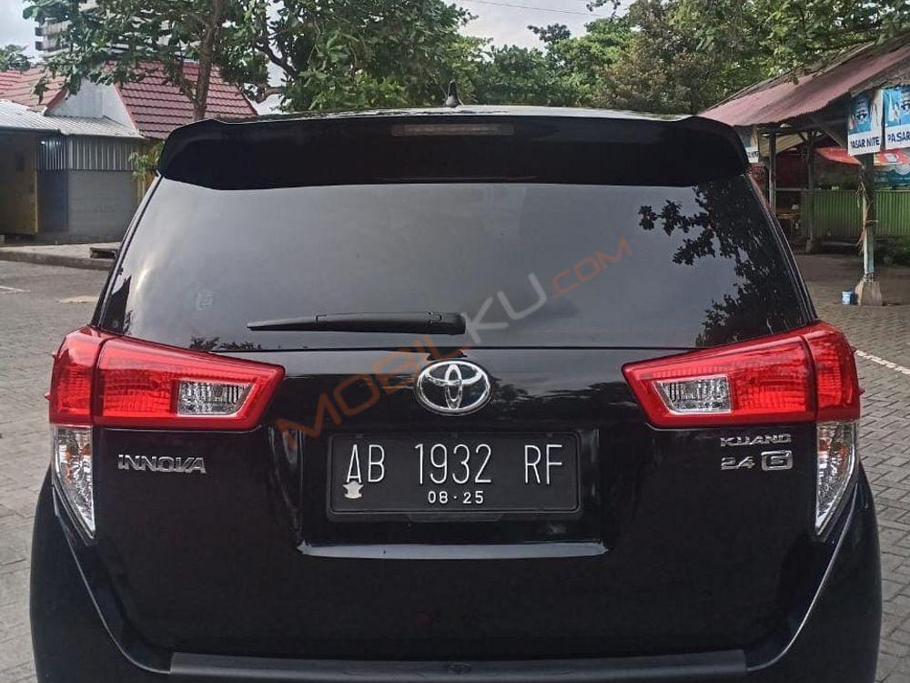 Mobil Toyota Kijang Innova 2020