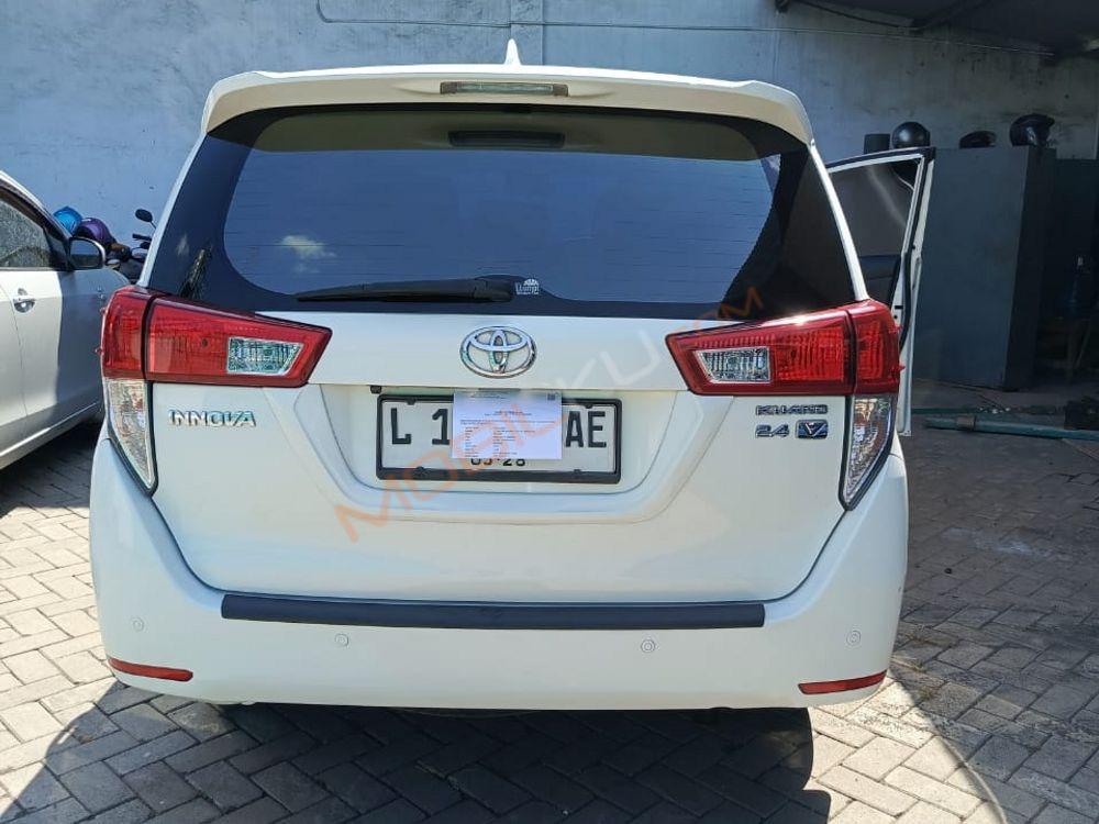 Mobil Toyota Kijang Innova 2018